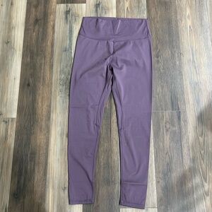 Lululemon purple leggings